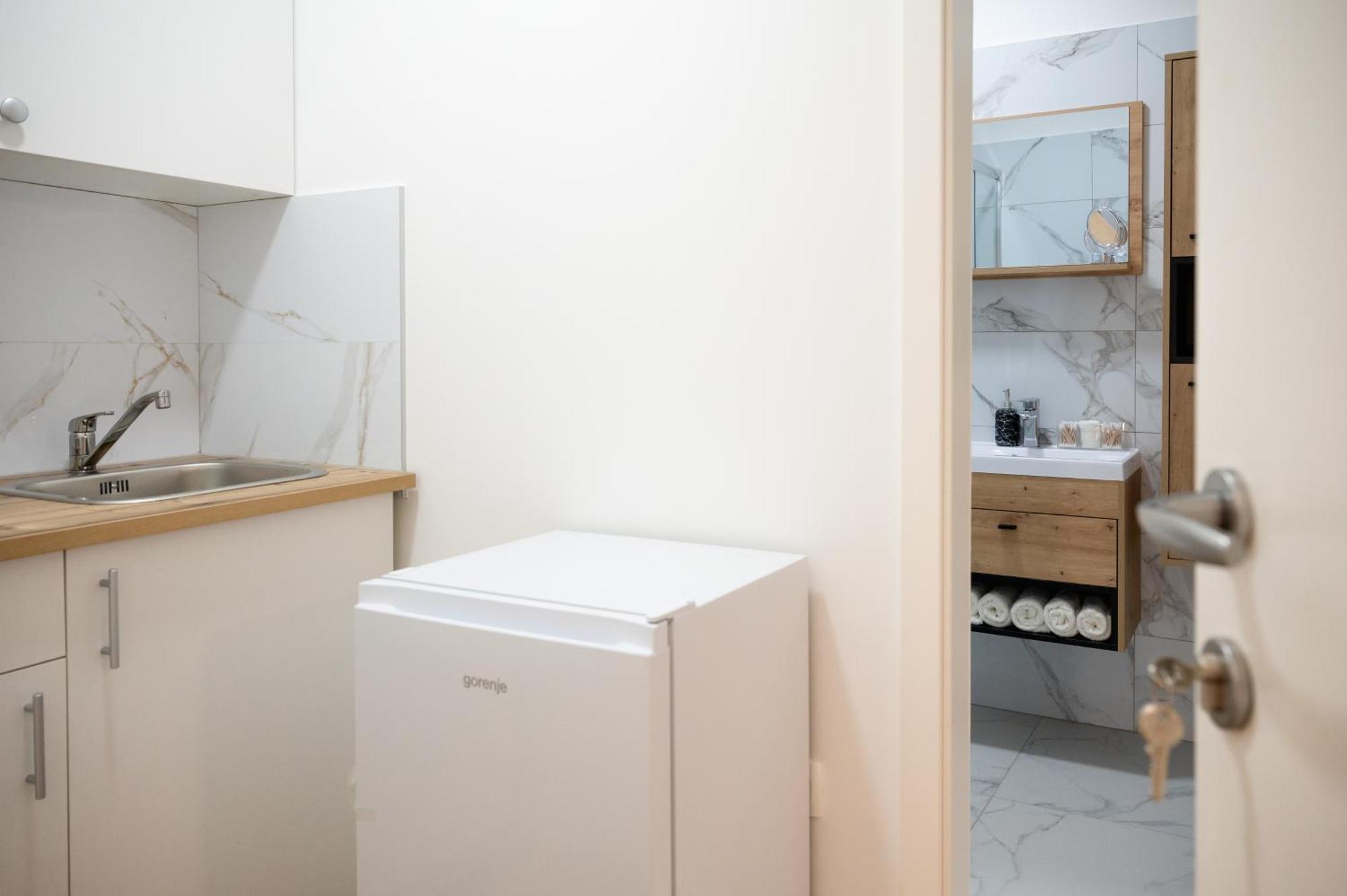 Lev Apartments Izola Oda fotoğraf