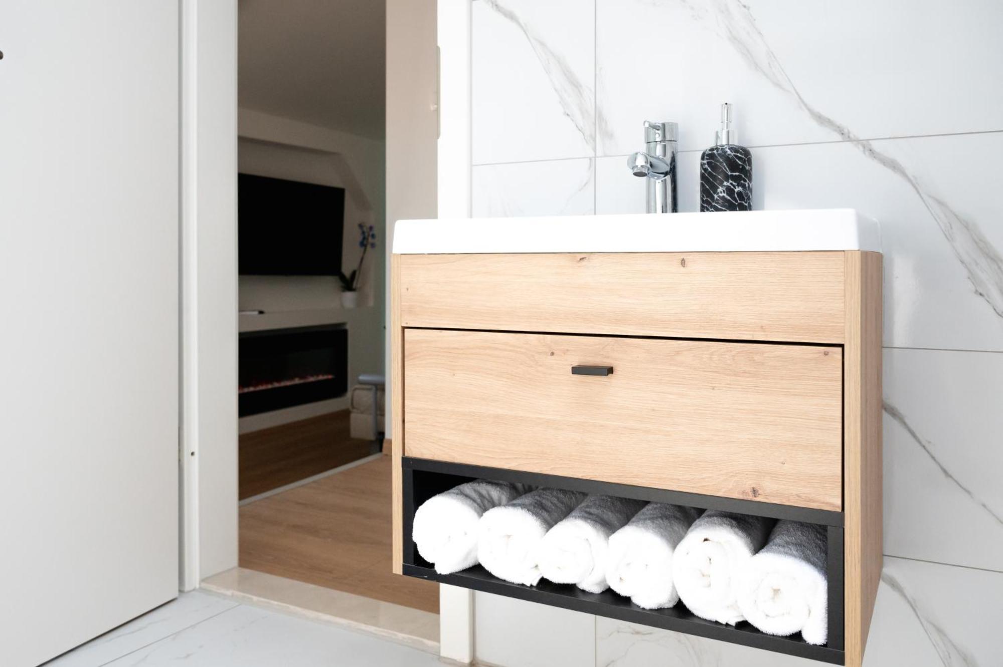 Lev Apartments Izola Oda fotoğraf